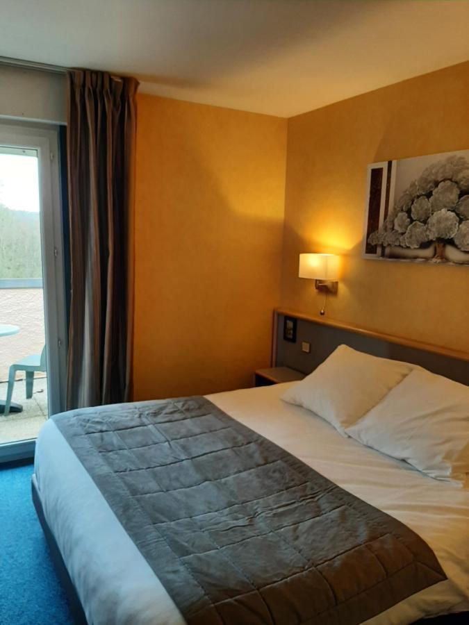 Hotel Au Relais De L'Oust Lanouée Exteriér fotografie